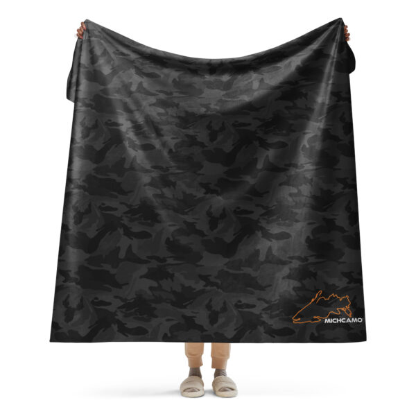 Northern Nights Camo Sherpa Blanket - Image 2