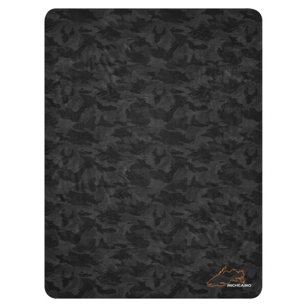 Northern Nights Camo Sherpa Blanket - Image 3